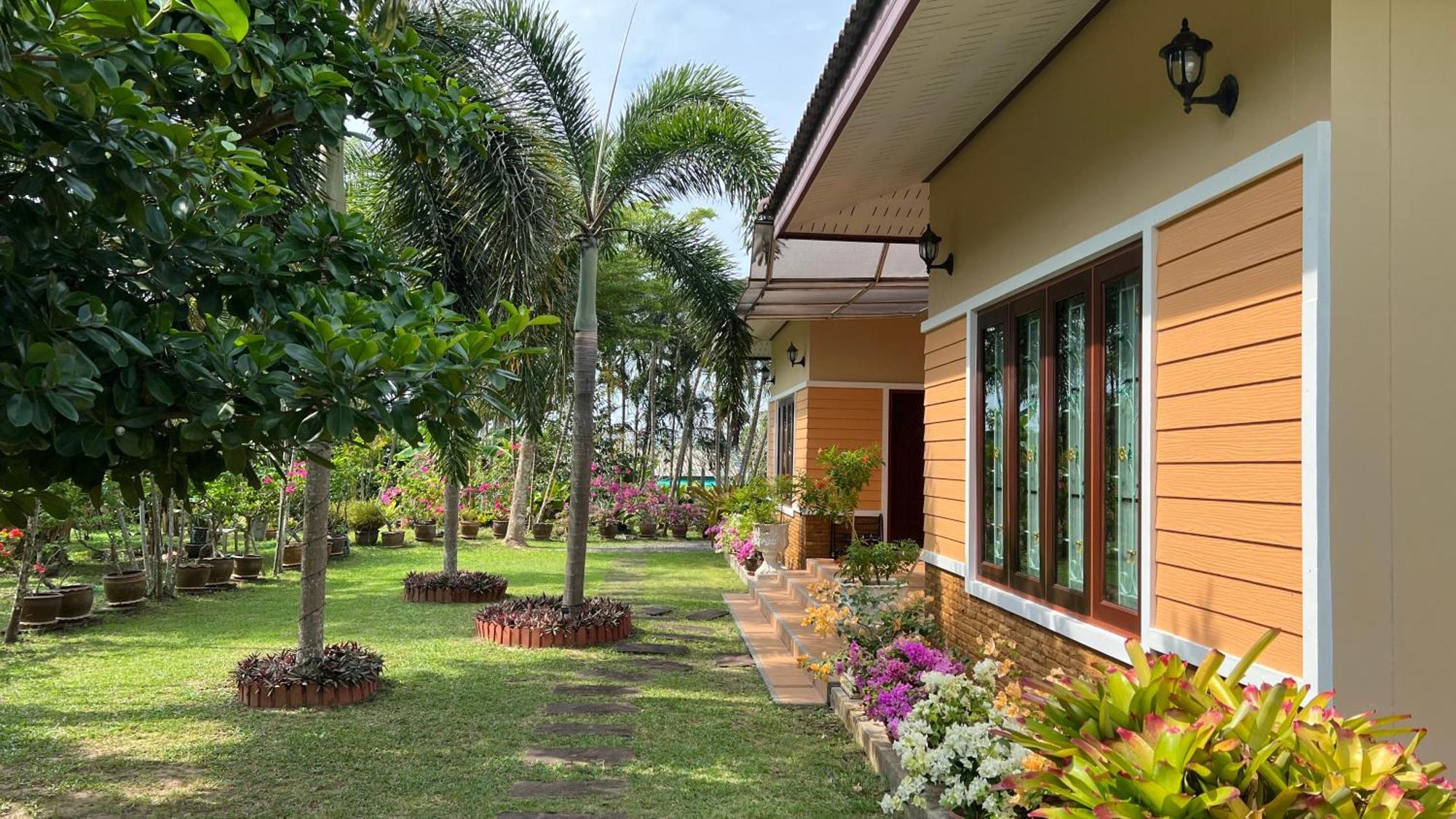 Malinee Villa Phuket Pantai Bang Tao Bagian luar foto