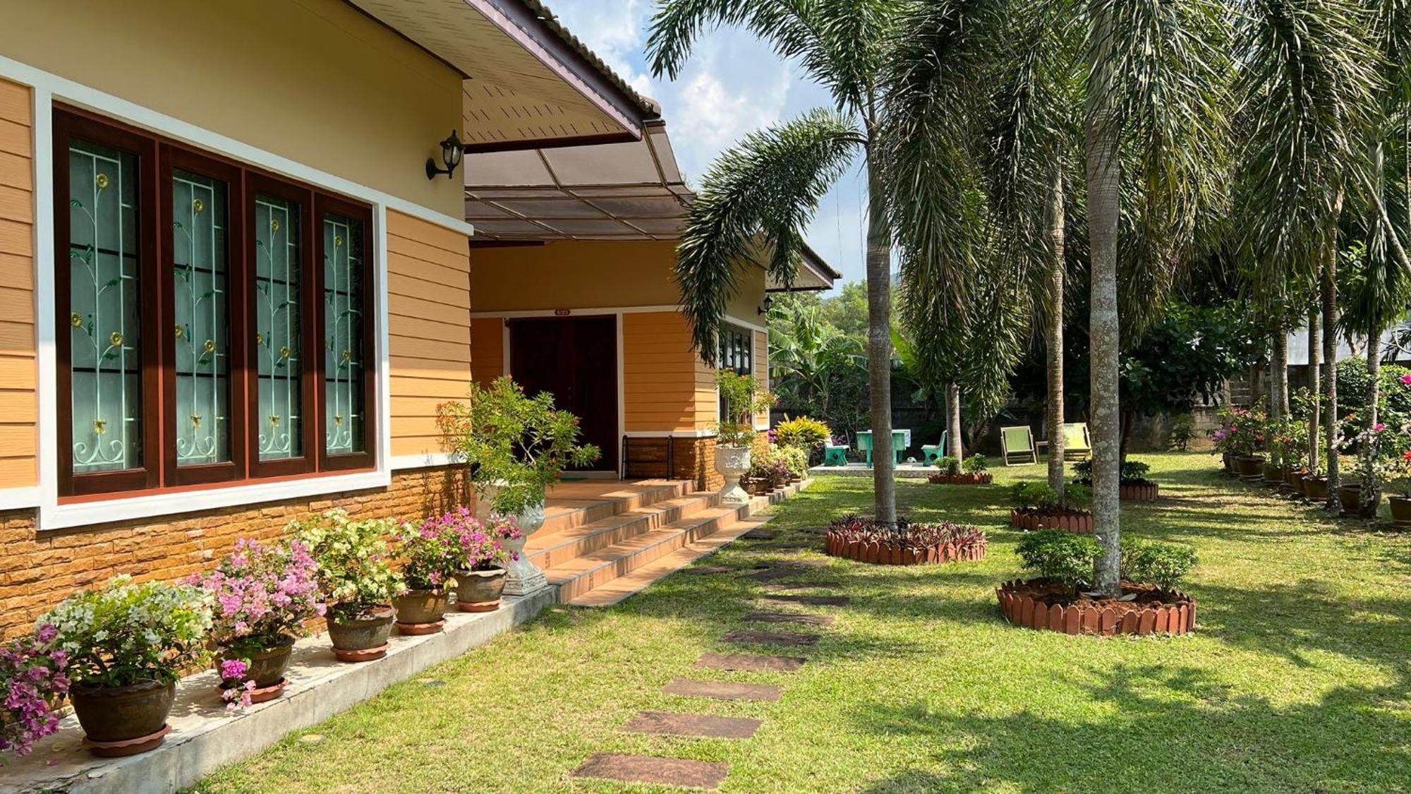 Malinee Villa Phuket Pantai Bang Tao Bagian luar foto