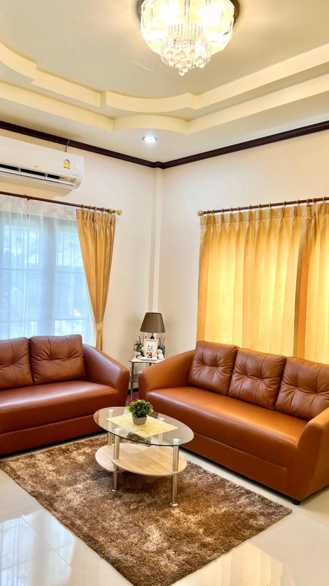 Malinee Villa Phuket Pantai Bang Tao Bagian luar foto