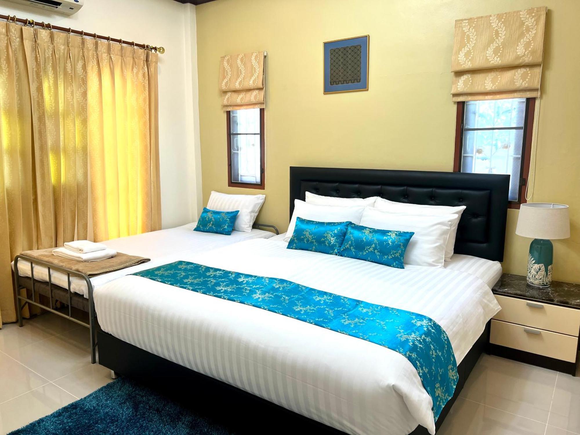 Malinee Villa Phuket Pantai Bang Tao Bagian luar foto