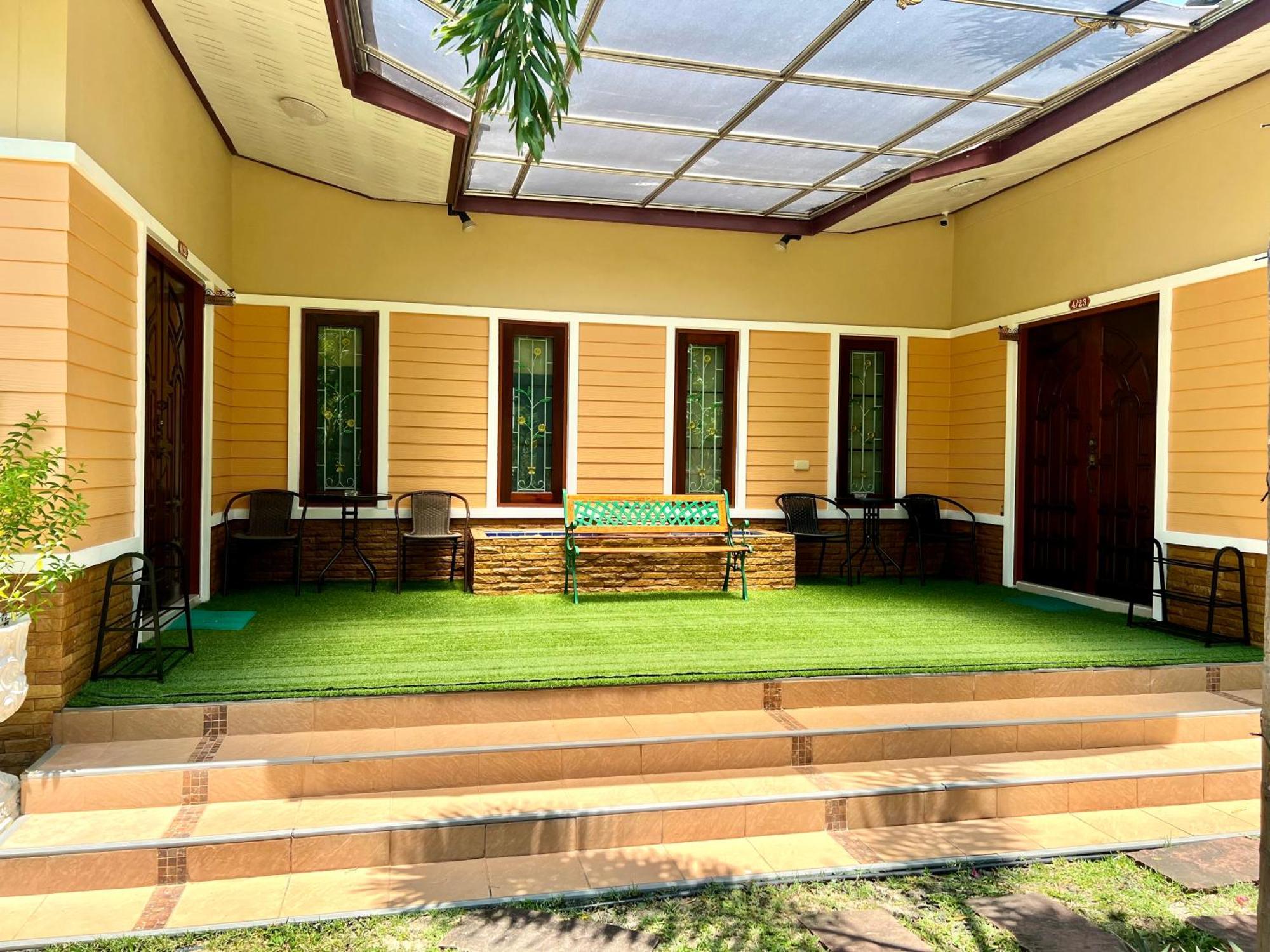 Malinee Villa Phuket Pantai Bang Tao Bagian luar foto