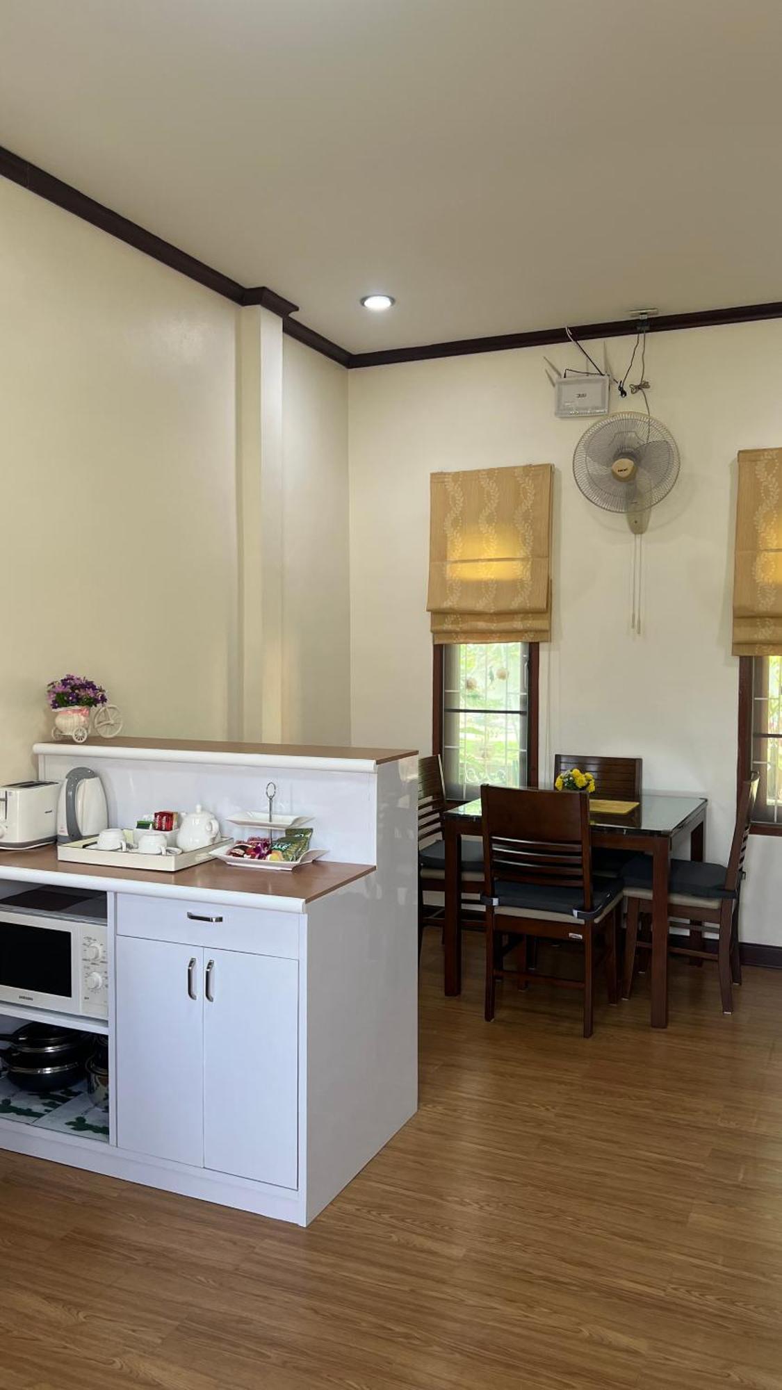 Malinee Villa Phuket Pantai Bang Tao Bagian luar foto
